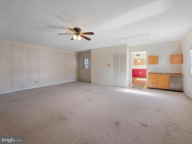 128 LONGCROFT RD, Winchester, VA 22602