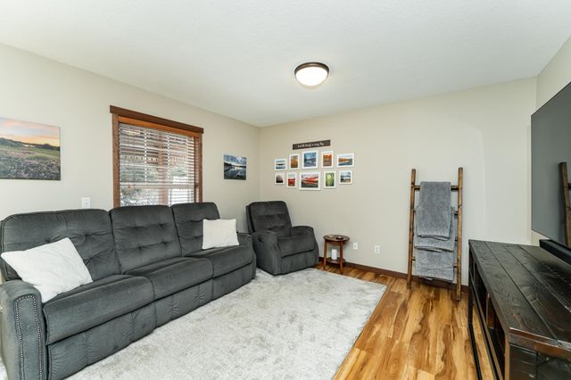 1310 Lone Pine Drive SW, Rochester, MN 55902