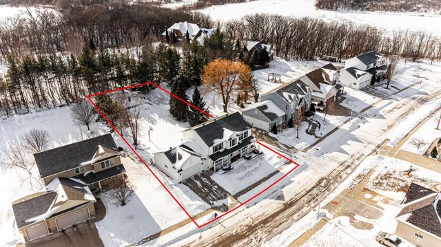 1310 Lone Pine Drive SW, Rochester, MN 55902