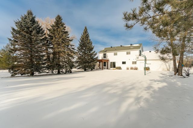 1310 Lone Pine Drive SW, Rochester, MN 55902