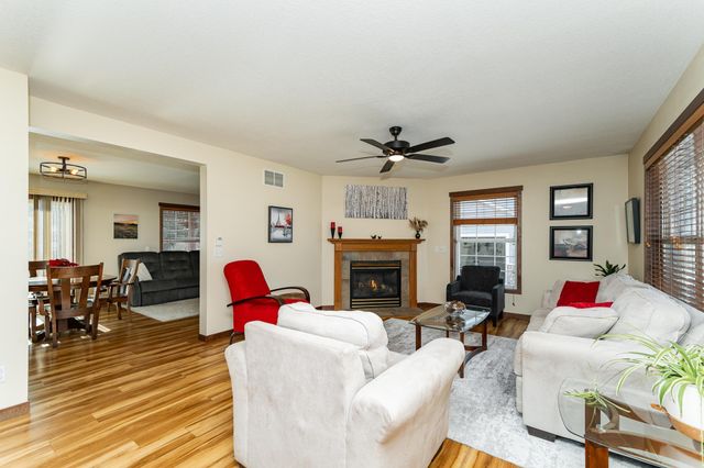 1310 Lone Pine Drive SW, Rochester, MN 55902