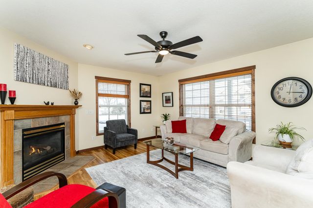 1310 Lone Pine Drive SW, Rochester, MN 55902