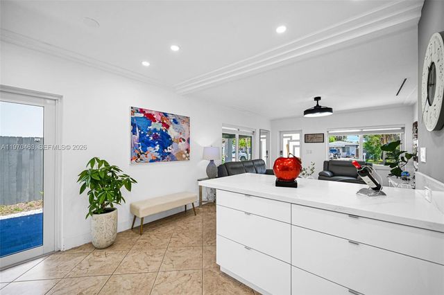 1221 NW 7th Ave, Fort Lauderdale, FL 33311