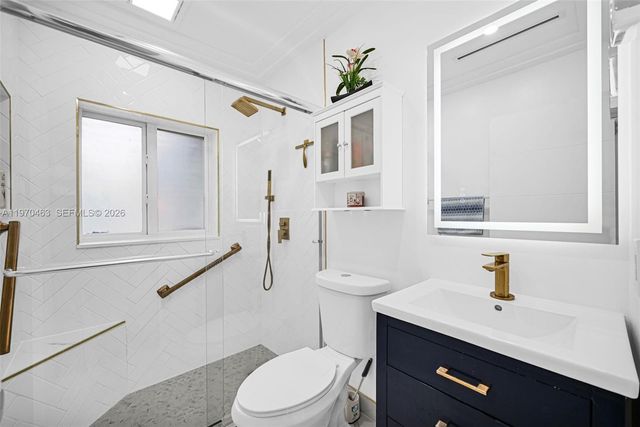 1221 NW 7th Ave, Fort Lauderdale, FL 33311