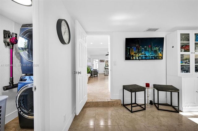 1221 NW 7th Ave, Fort Lauderdale, FL 33311