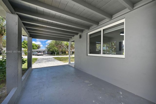 1221 NW 7th Ave, Fort Lauderdale, FL 33311