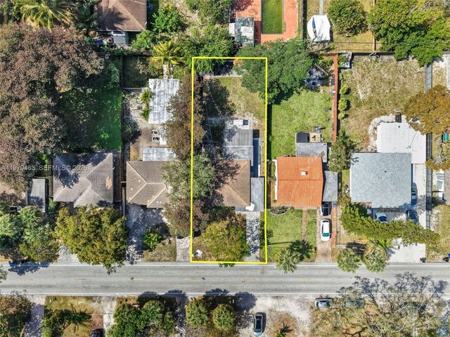 1221 NW 7th Ave, Fort Lauderdale, FL 33311