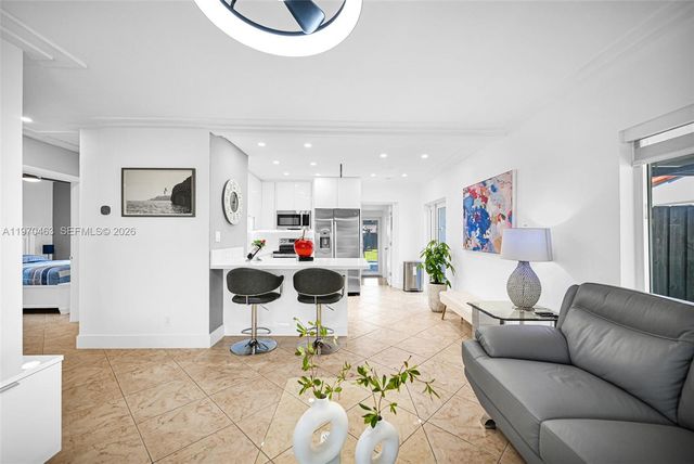 1221 NW 7th Ave, Fort Lauderdale, FL 33311