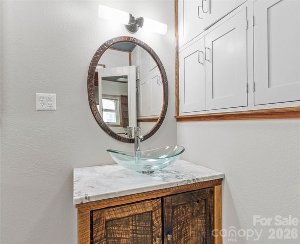 191 N Fork Road, Burnsville, NC 28714