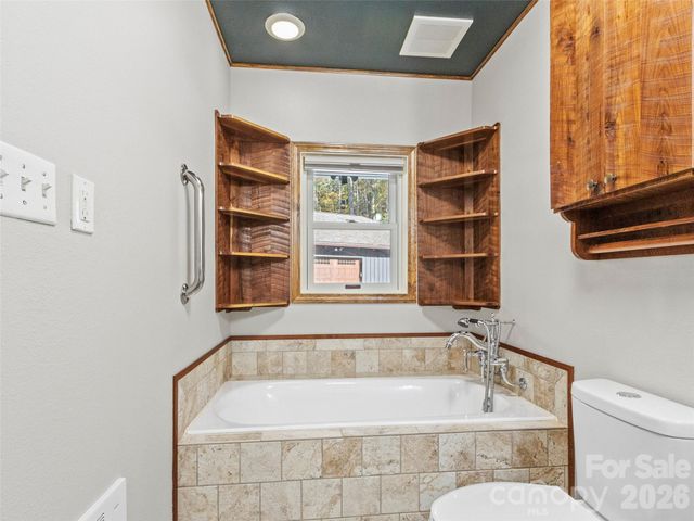 191 N Fork Road, Burnsville, NC 28714