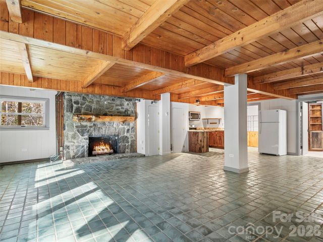191 N Fork Road, Burnsville, NC 28714