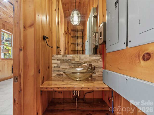191 N Fork Road, Burnsville, NC 28714