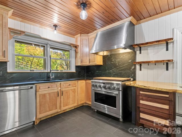 191 N Fork Road, Burnsville, NC 28714
