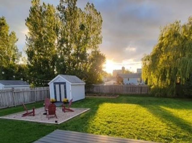 205 4TH Street E, Horace, ND 58047