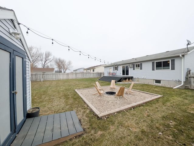 205 4TH Street E, Horace, ND 58047