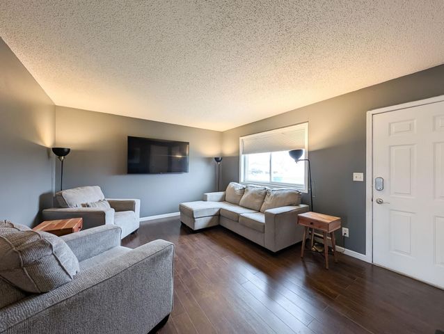 205 4TH Street E, Horace, ND 58047