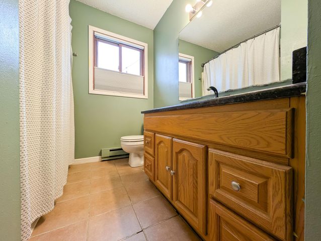 205 4TH Street E, Horace, ND 58047