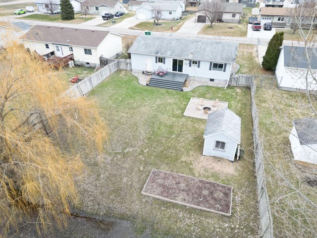 205 4TH Street E, Horace, ND 58047