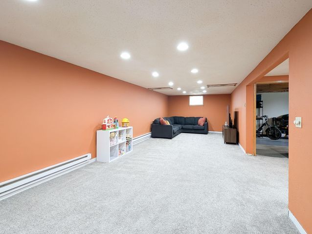 205 4TH Street E, Horace, ND 58047