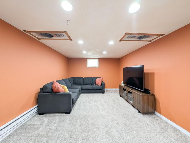 205 4TH Street E, Horace, ND 58047