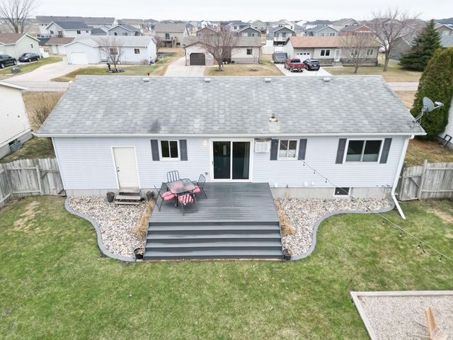 205 4TH Street E, Horace, ND 58047