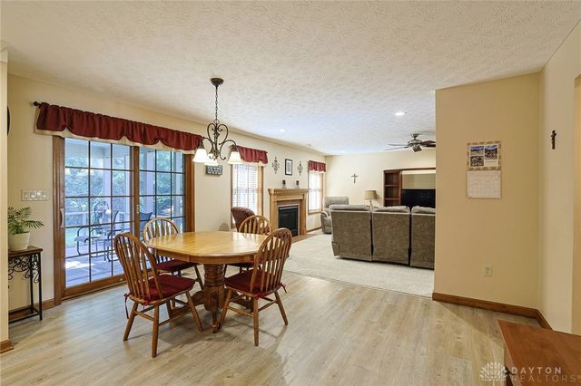 304 Chinkapin Circle, Englewood, OH 45315