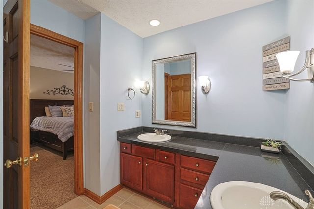 304 Chinkapin Circle, Englewood, OH 45315