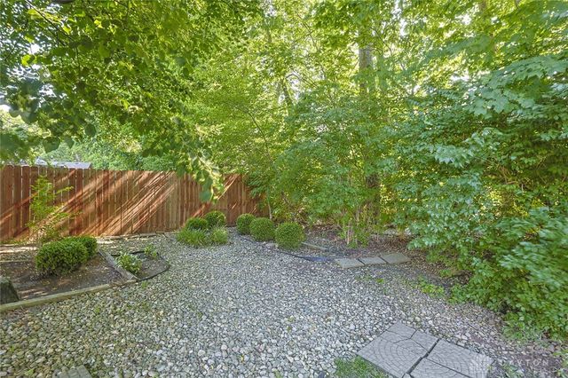 304 Chinkapin Circle, Englewood, OH 45315