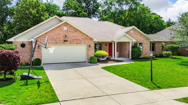 304 Chinkapin Circle, Englewood, OH 45315