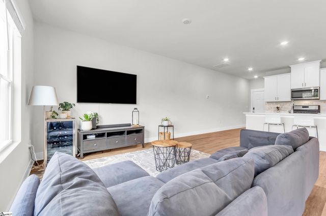 19 Centimeters Drive, Mauldin, SC 29662