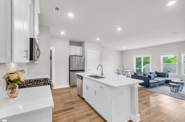 19 Centimeters Drive, Mauldin, SC 29662