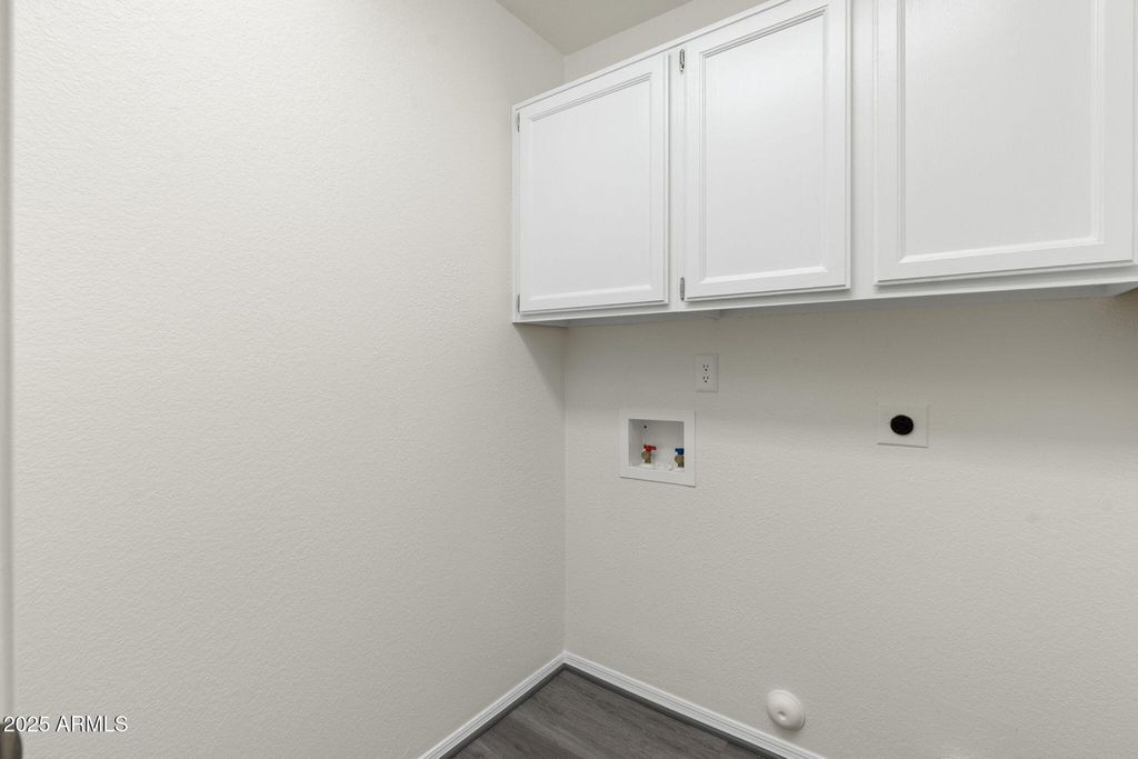 Image 24 of property listing at 16618 S 32ND Place, Phoenix, AZ 85048