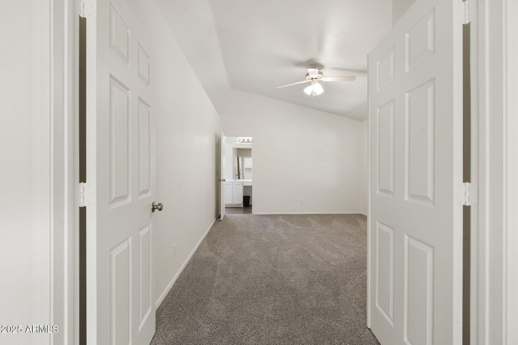 Image 31 of property listing at 16618 S 32ND Place, Phoenix, AZ 85048