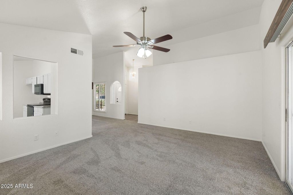 Image 43 of property listing at 16618 S 32ND Place, Phoenix, AZ 85048