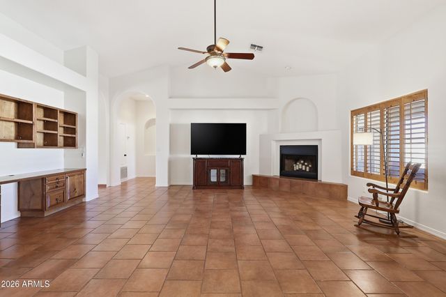 1133 N Peppertree Drive, Gilbert, AZ 85234