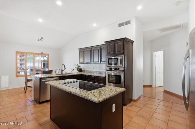 1133 N Peppertree Drive, Gilbert, AZ 85234