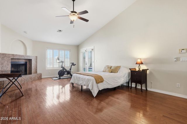 1133 N Peppertree Drive, Gilbert, AZ 85234