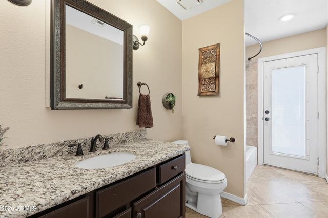 1133 N Peppertree Drive, Gilbert, AZ 85234