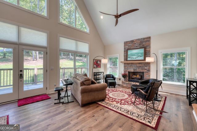 206 Gladson Lane, Blairsville, GA 30512