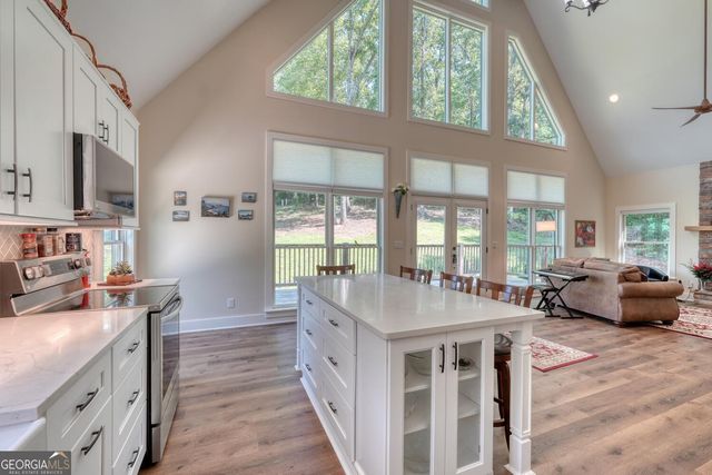 206 Gladson Lane, Blairsville, GA 30512