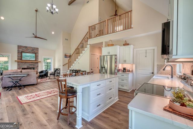 206 Gladson Lane, Blairsville, GA 30512