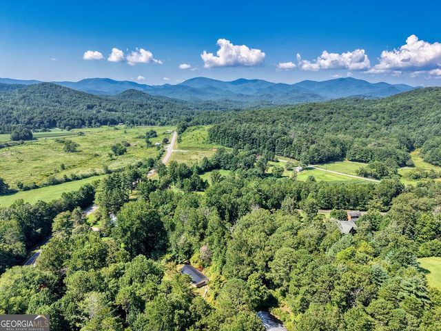 206 Gladson Lane, Blairsville, GA 30512