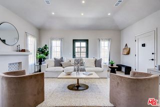 1801 S Sycamore Avenue, Los Angeles, CA 90019