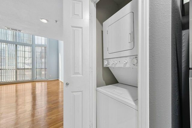 3100 Cole Avenue 211, Dallas, TX 75204