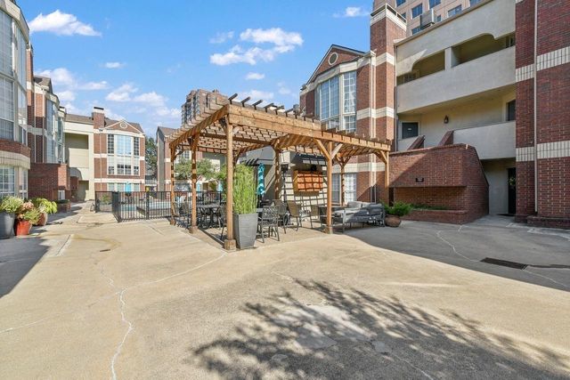 3100 Cole Avenue 211, Dallas, TX 75204