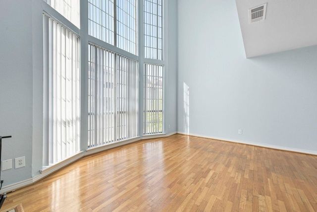 3100 Cole Avenue 211, Dallas, TX 75204