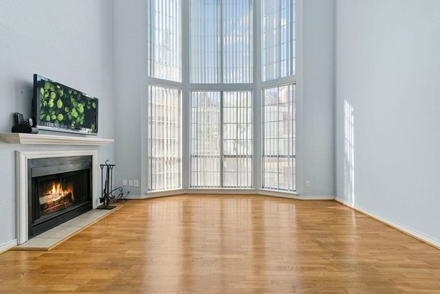 3100 Cole Avenue 211, Dallas, TX 75204