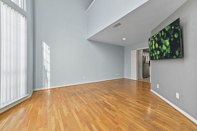 3100 Cole Avenue 211, Dallas, TX 75204