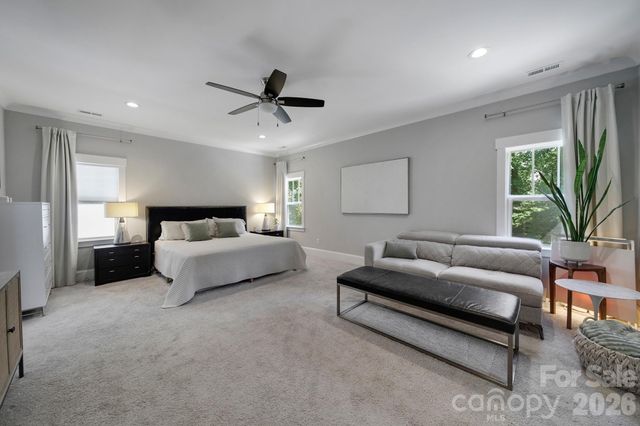 3015 Commonwealth Avenue, Charlotte, NC 28205