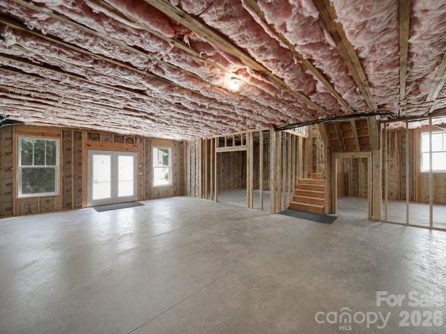 3015 Commonwealth Avenue, Charlotte, NC 28205
